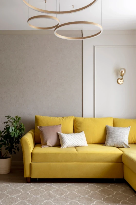 Двухкомнатная квартира с большой кухней и яркими акцентами